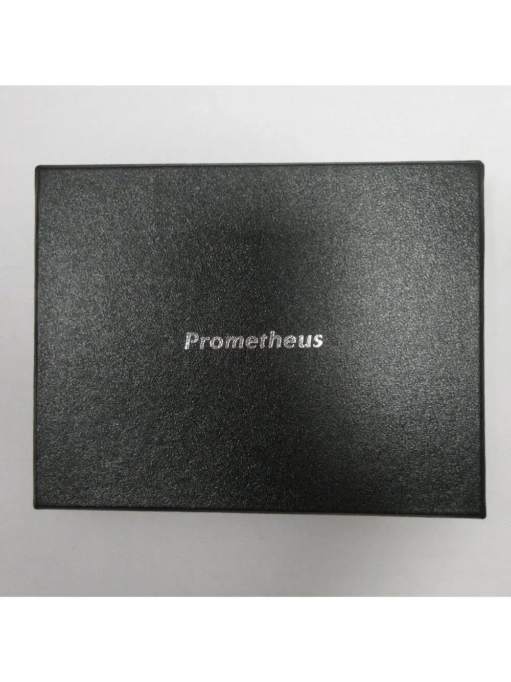 Prometheus Wallet One Size Bifold Leather Slim Classic Designer NEW